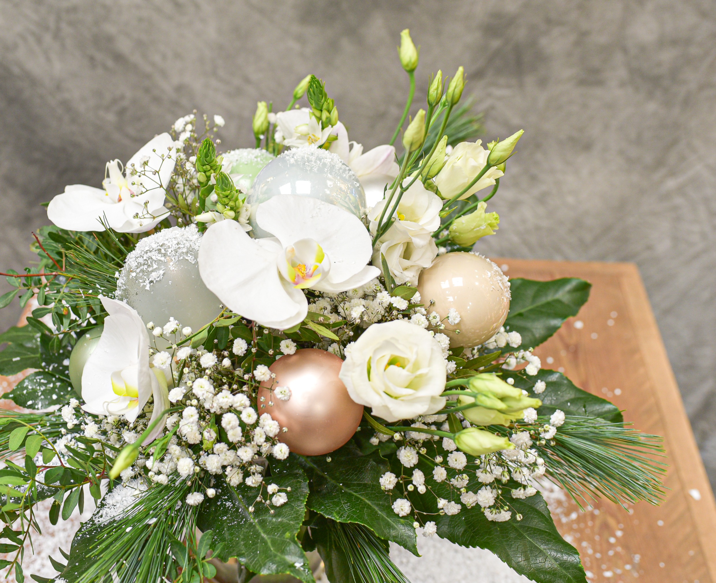 Le bouquet du grand froid et ces jolies fleurs blanche
