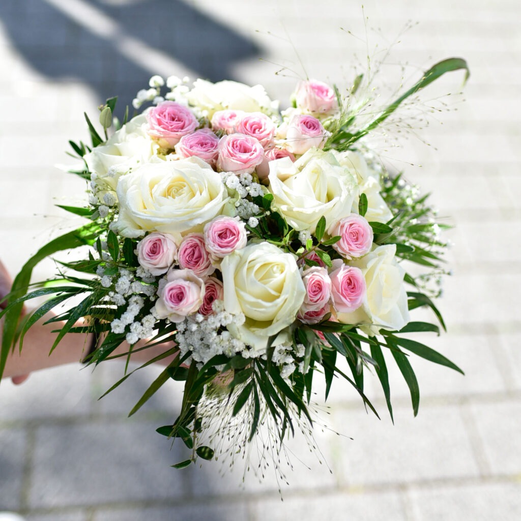 Bouquet de marié rose et blanc_-5