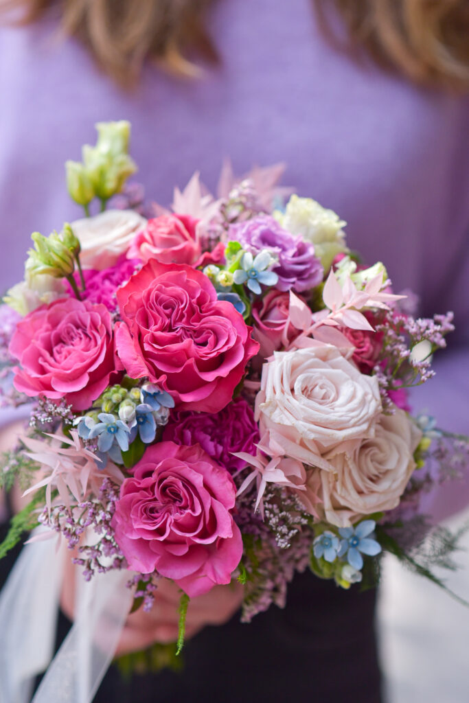 Bouquet de marié de couleur fuchia rose poudré_