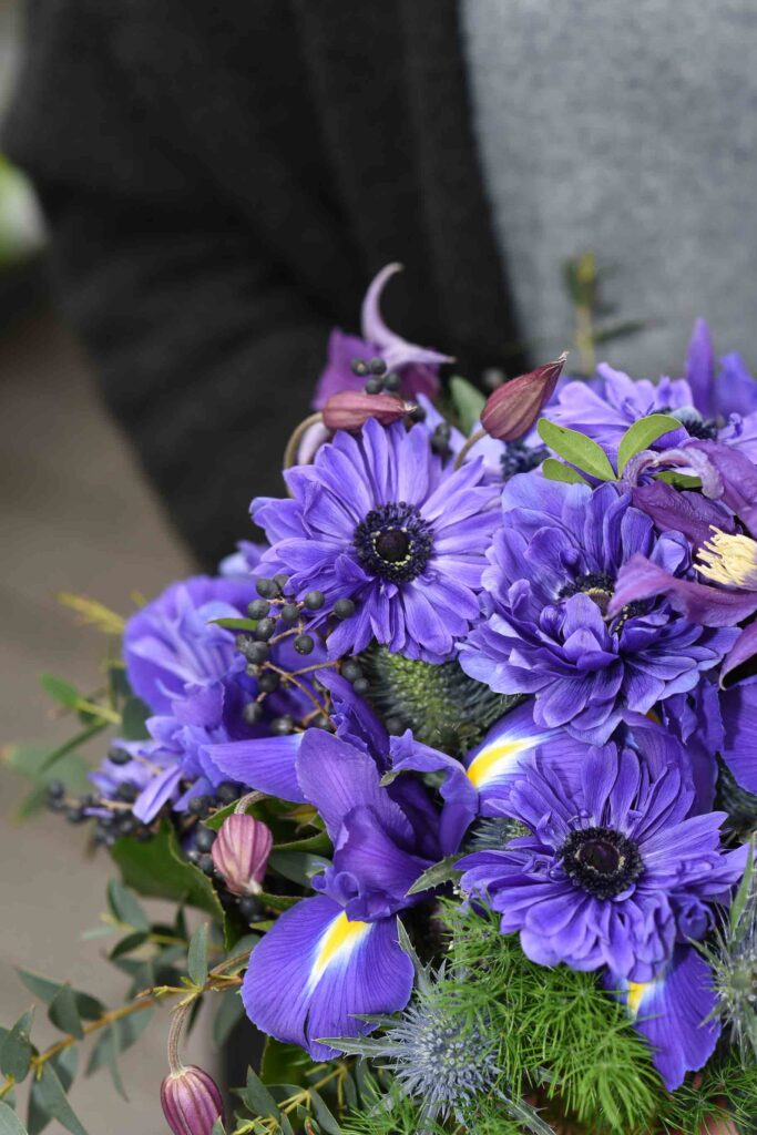 Bouquet de marié d'Anémone et Iris_