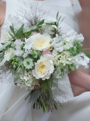 Bouquet de mariée de fleurs de jardin